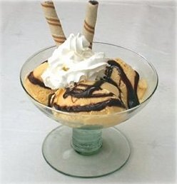 vanilla ice cream sundae