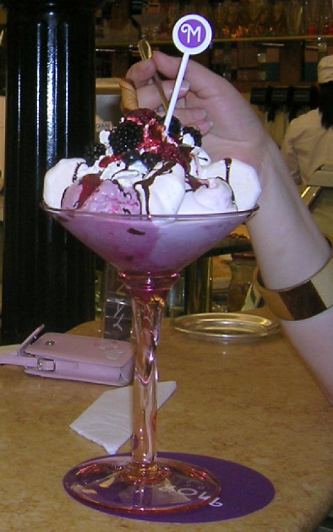 ice cream sundae at morelli's gelato