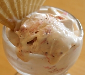 strasberry ice cream